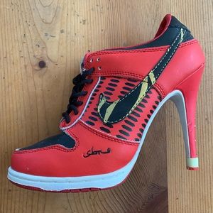 Nike sneaker heels 6.5